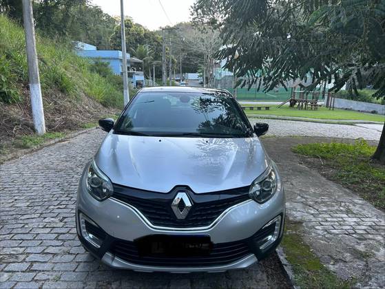RENAULT CAPTUR 1.6 16V SCE FLEX INTENSE X-TRONIC RENAULT CAPTUR 1.6 16V SCE FLEX INTENSE X-TRONIC
